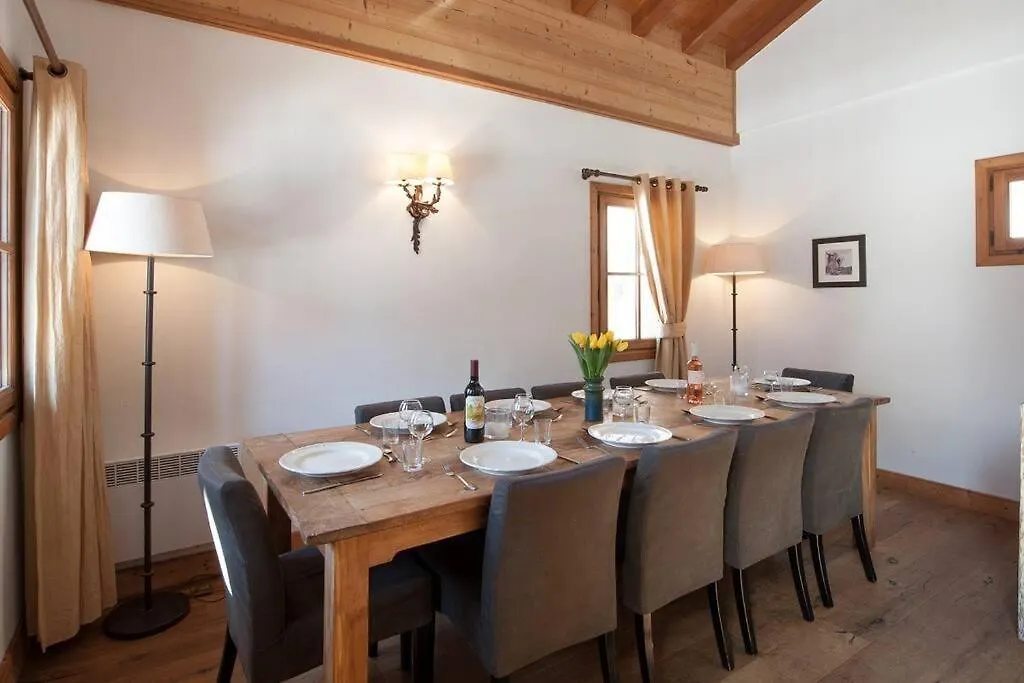 아파트 Powder Ridge - 6 Bedroom Chalet With Hot Tub 티뉴